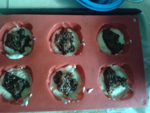 Różyczki-muffinki bez jaj z "dżemem" rodzynkowym 