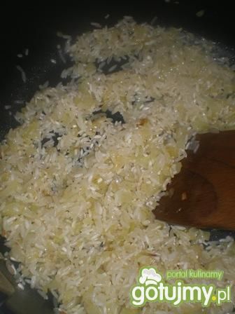 Ryż kleisty z curry i parmezanem