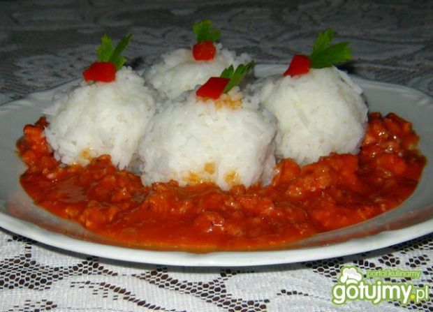 Ryż w sosie mięsnym