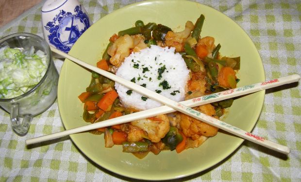 Ryż z warzywami wiosennymi