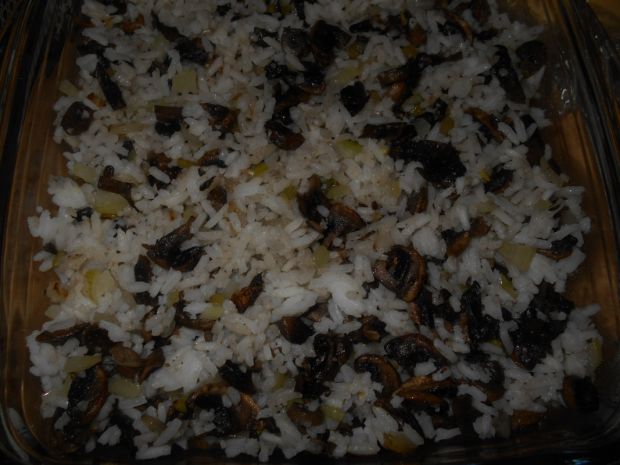 Ryż zapiekany z pieczarkami i serem