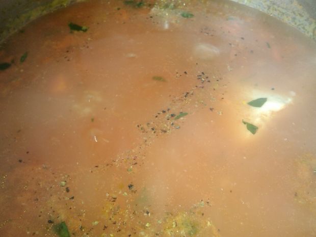 Ryżowa zupa z koncentratem pomidorowym 