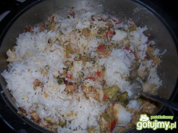 Ryżowy misz-masz z warzywami i boczkiem
