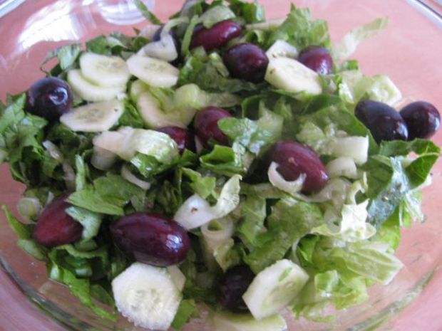 Salata z oliwkami
