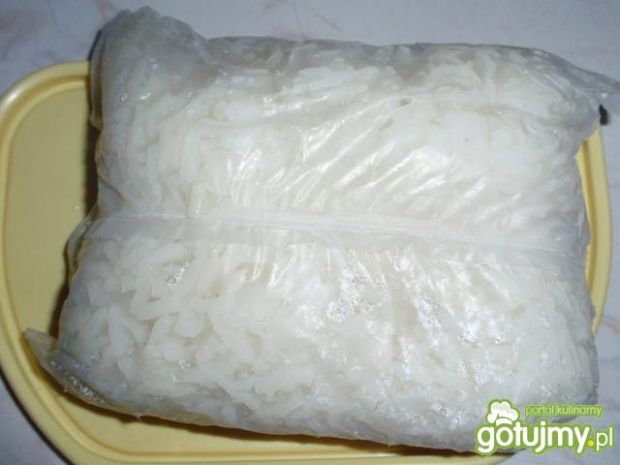 Sałatka ryżowa z cukinią