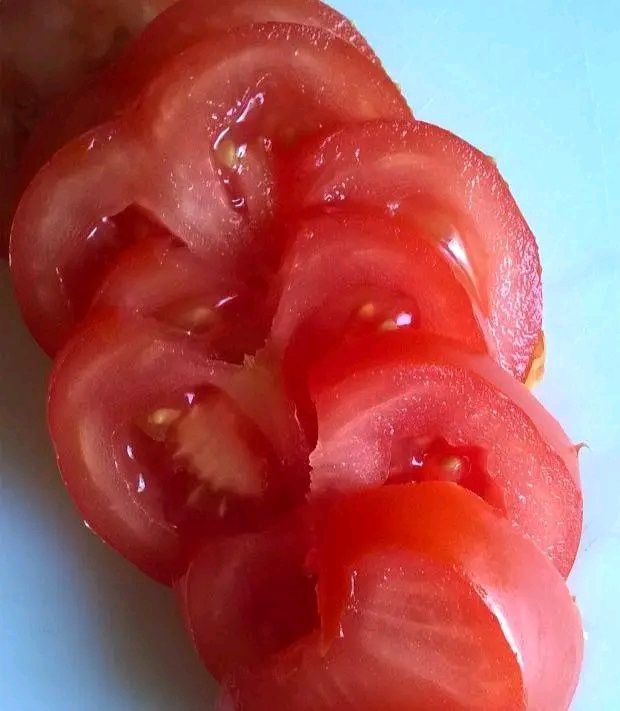 Sałatka z pomidorów i rzodkiewek 