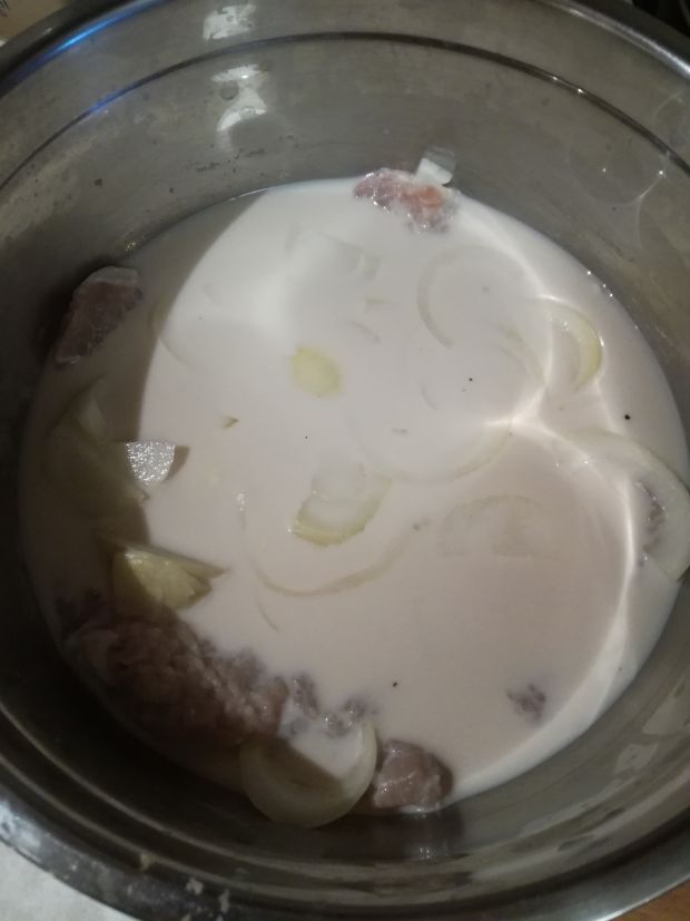 Schabowe w mleku i cebuli