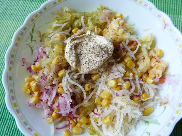 Seler konserwowy z kukurydzą i rzodkiewką