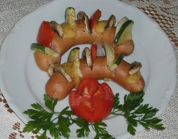 Serdelki z warzywami