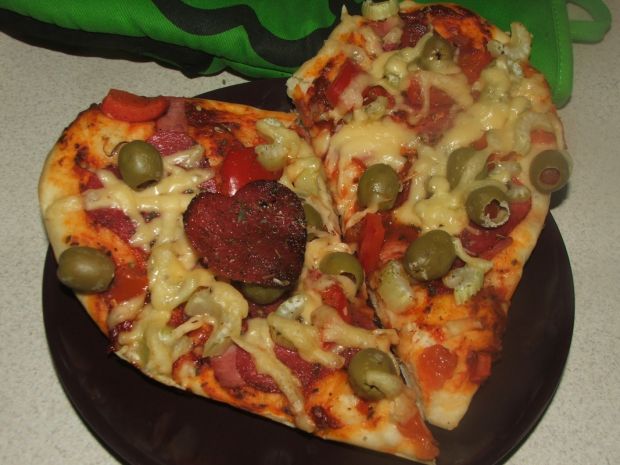 Serduszkowa pizza