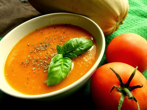 Sezonowa zupa krem  z kabaczka i pomidorów