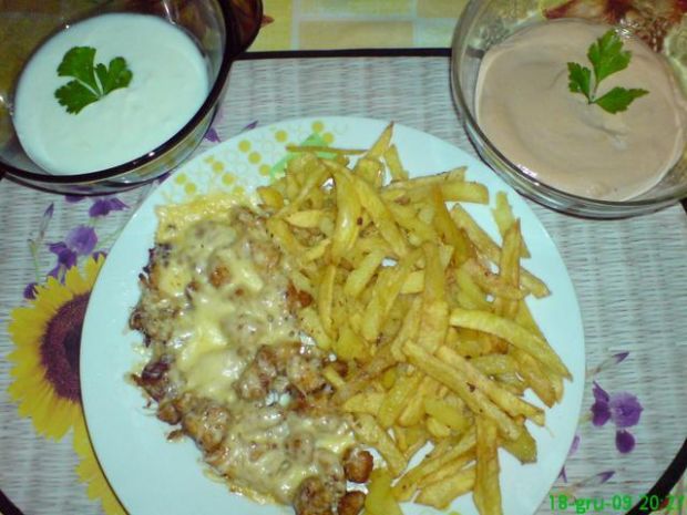 Shoarma z dipami zapiekana serem