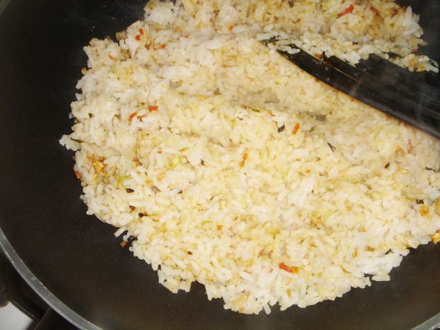 Smażony ryż z jajkiem