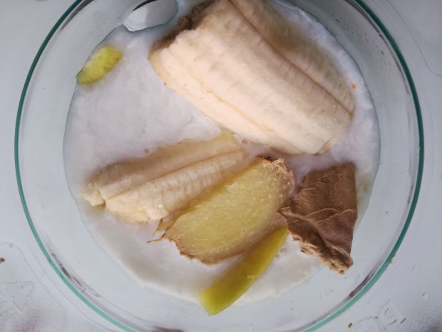 Smoothie z mleczka kokosowego i mango