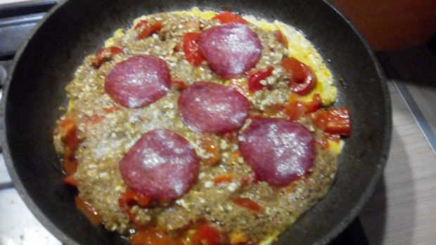 Śniadaniowy omlet z otrębami 
