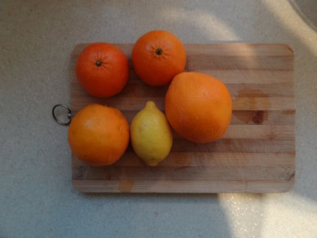 Sok pomarańczowo-mandarynkowo-cytrynowy