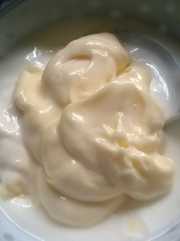 Sos majonezowo - jogurtowy do surówek