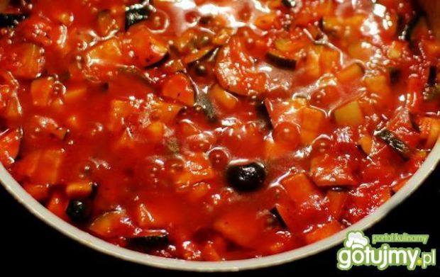 Sos pomidorowo-warzywny śródziemnomorski