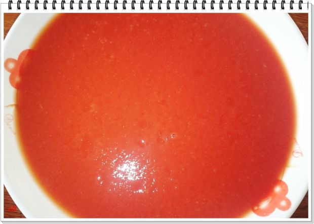Sos pomidorowy Eli z sokiem z kiszonej kapusty