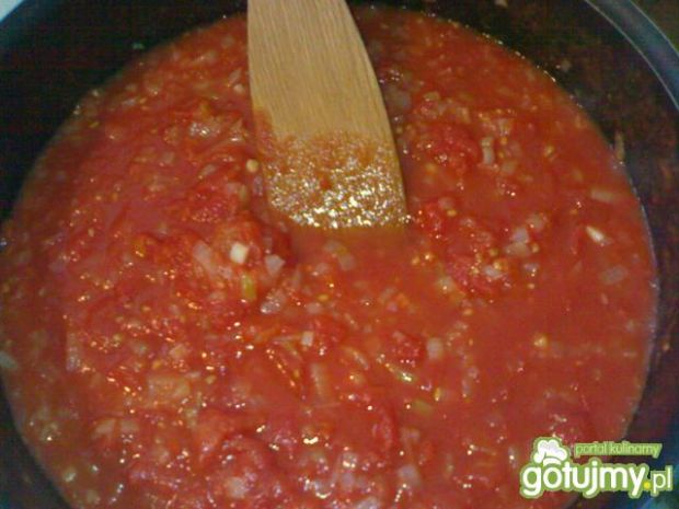 Spagetti z sosem pomidorowym 3