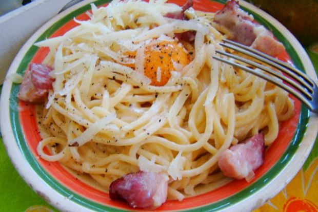 Spaghetti Carbonara z żółtkiem