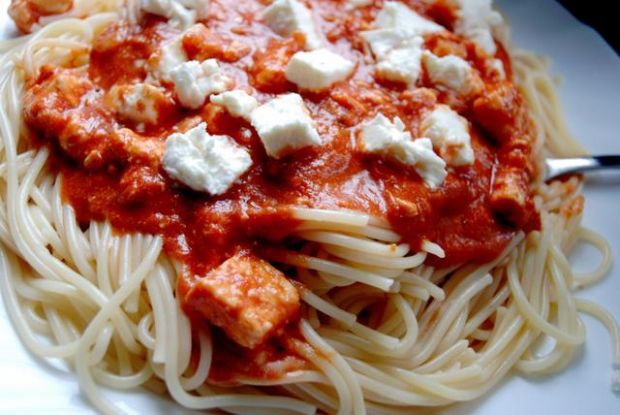 spaghetti po grecku