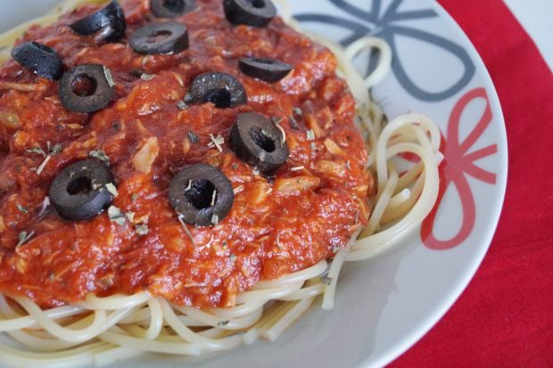 Spaghetti prawie puttanesca 
