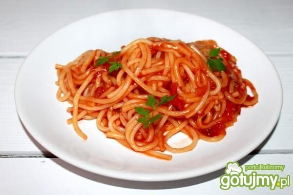 Spaghetti  z domowym sosem