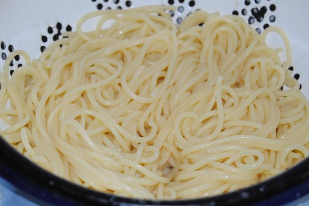 Spaghetti z łososiem i szpinakiem