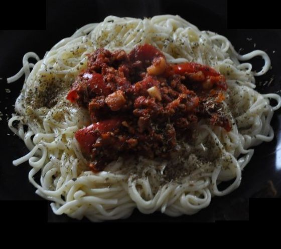 Spaghetti z papryką i winem