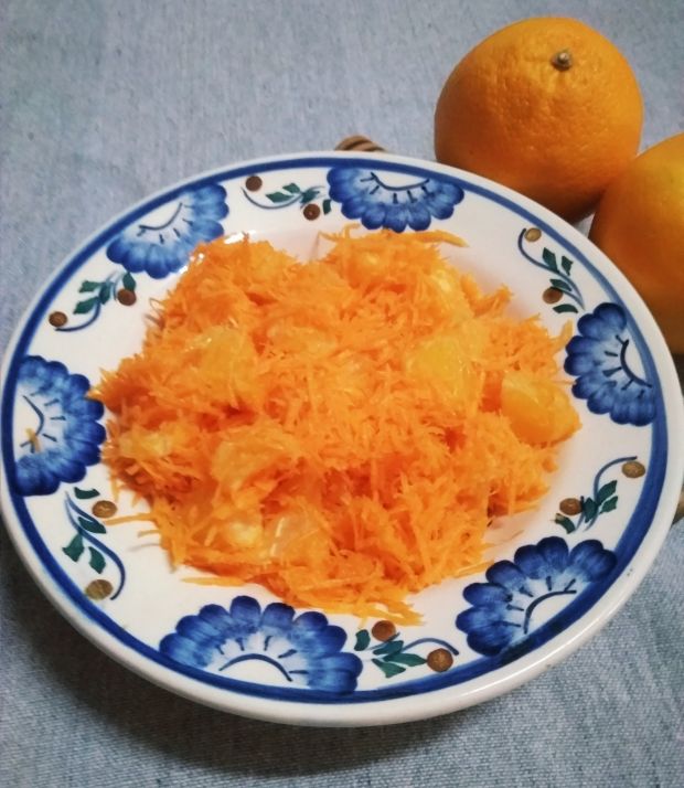 Surówka z marchewki i pomarańczy 