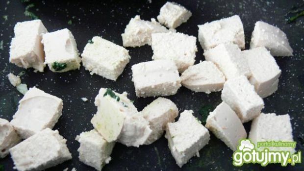 Szpinak z tofu na szybko