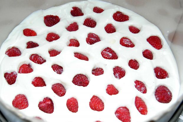 Szpinakowo- malinowy tort