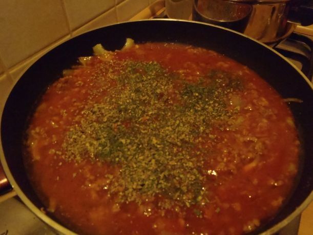 Szybki obiad z sosem bolognese