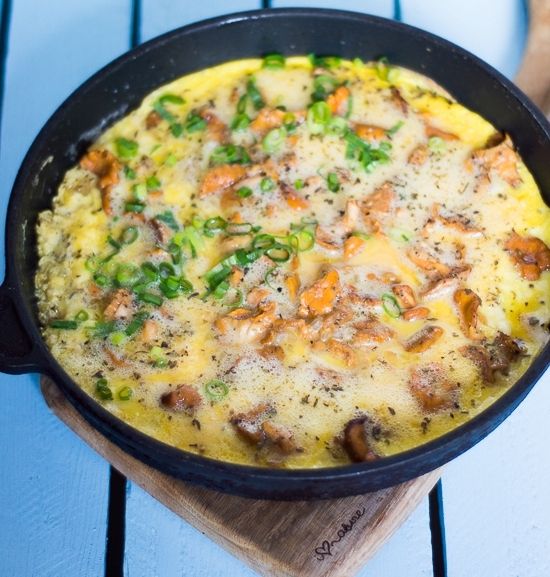 Szybki omlet z kurkami 
