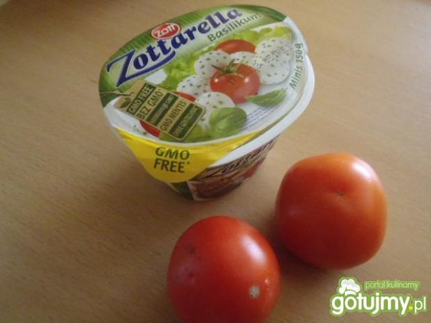 Szybkie śniadanko z pomidorami