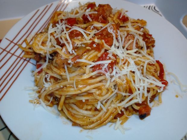 Szybkie spaghetti z kiełbasą