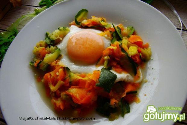Tagliatelle warzywne z jajkiem 