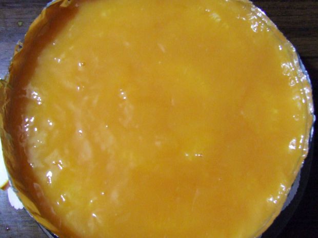Torcik piernikowo-drożdżowy na pomarańczowo