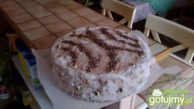 Tort kawowo-kokosow