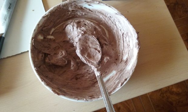 Tort orzechowo-kakaowy na 50-tkę