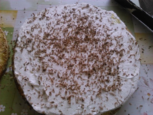 Tort śmietankowy z czekoladą
