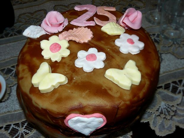 Tort Urodzinowy o smaku MANGO- CZEKOLADA