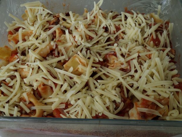 Tortellini w sosie pomidorowym