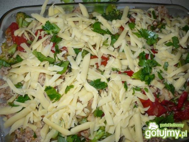Tortellini zapiekane z mięsem i warzywam