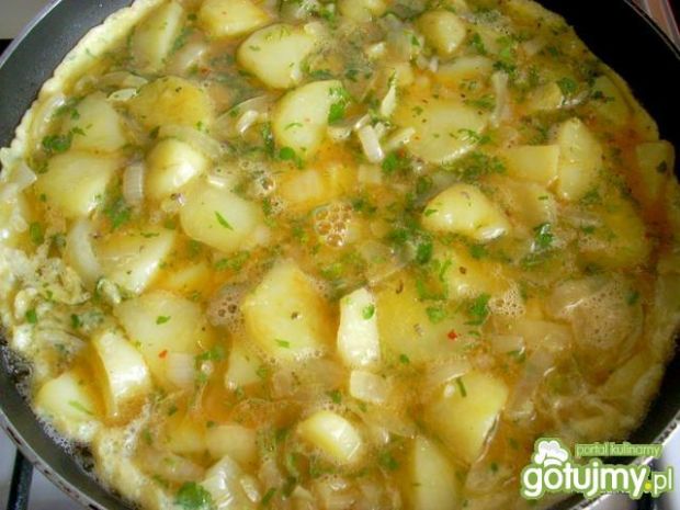Tortilla de patatas z bluszczykiem 