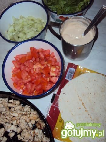 Tortilla ze świeżymi warzywami