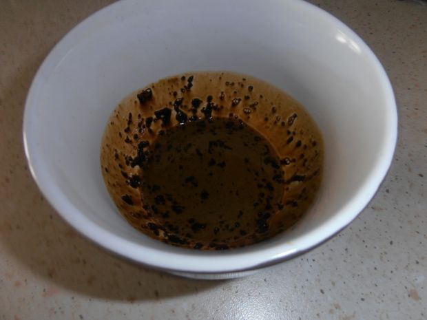 Truskawkowy bajer z kawową bezą