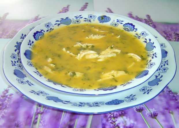 Turecka zupa z piersią z kurczaka i warzywami
