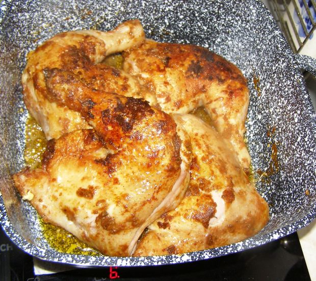 Udka kurczaka mocno wypieczone na obiad